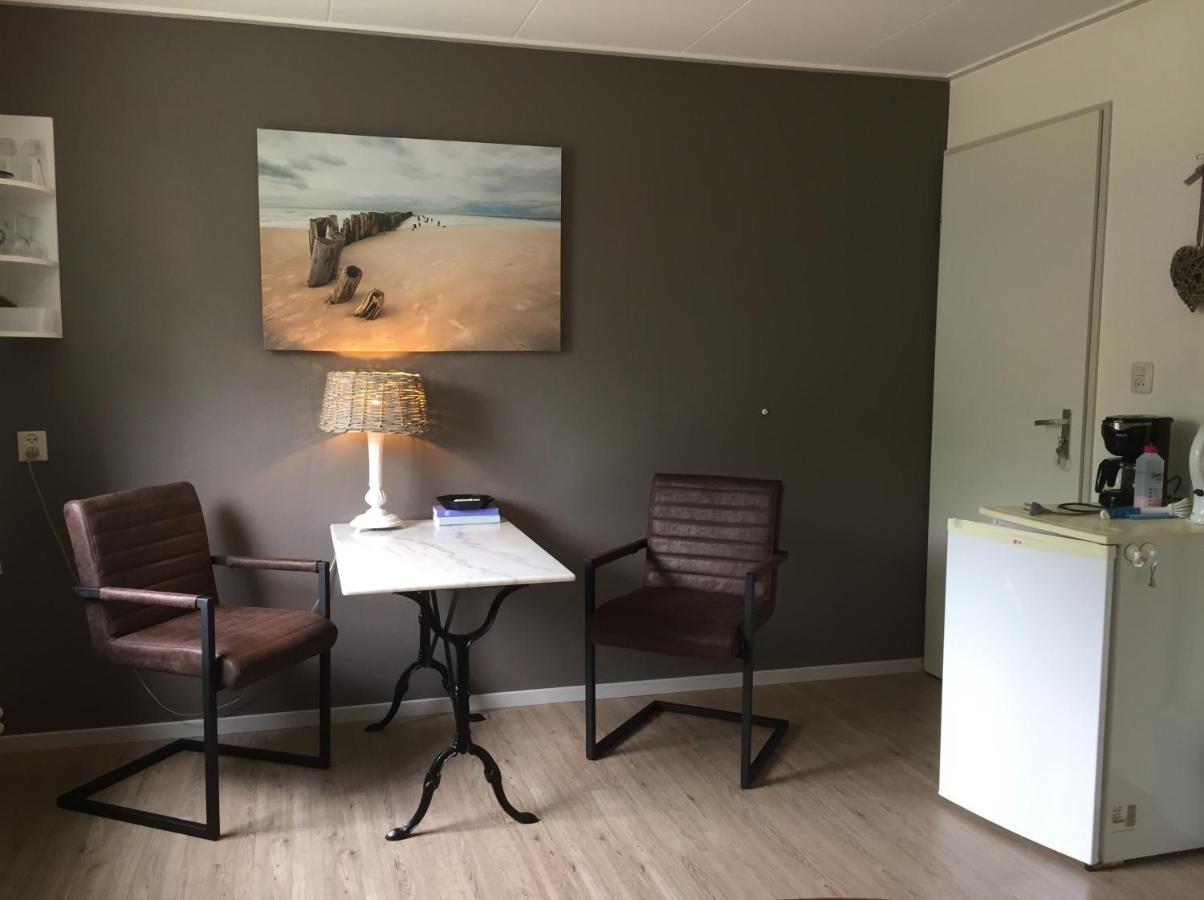 De Duinroos Bed and Breakfast Oostkapelle Exteriör bild